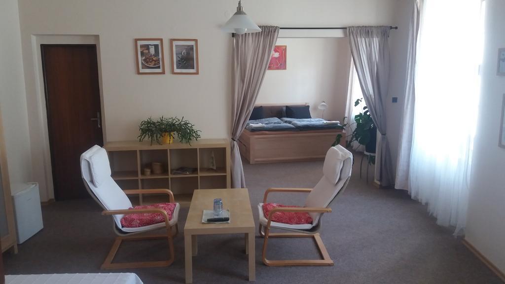 A Restaurace Modra Ruze 3* Tábor
